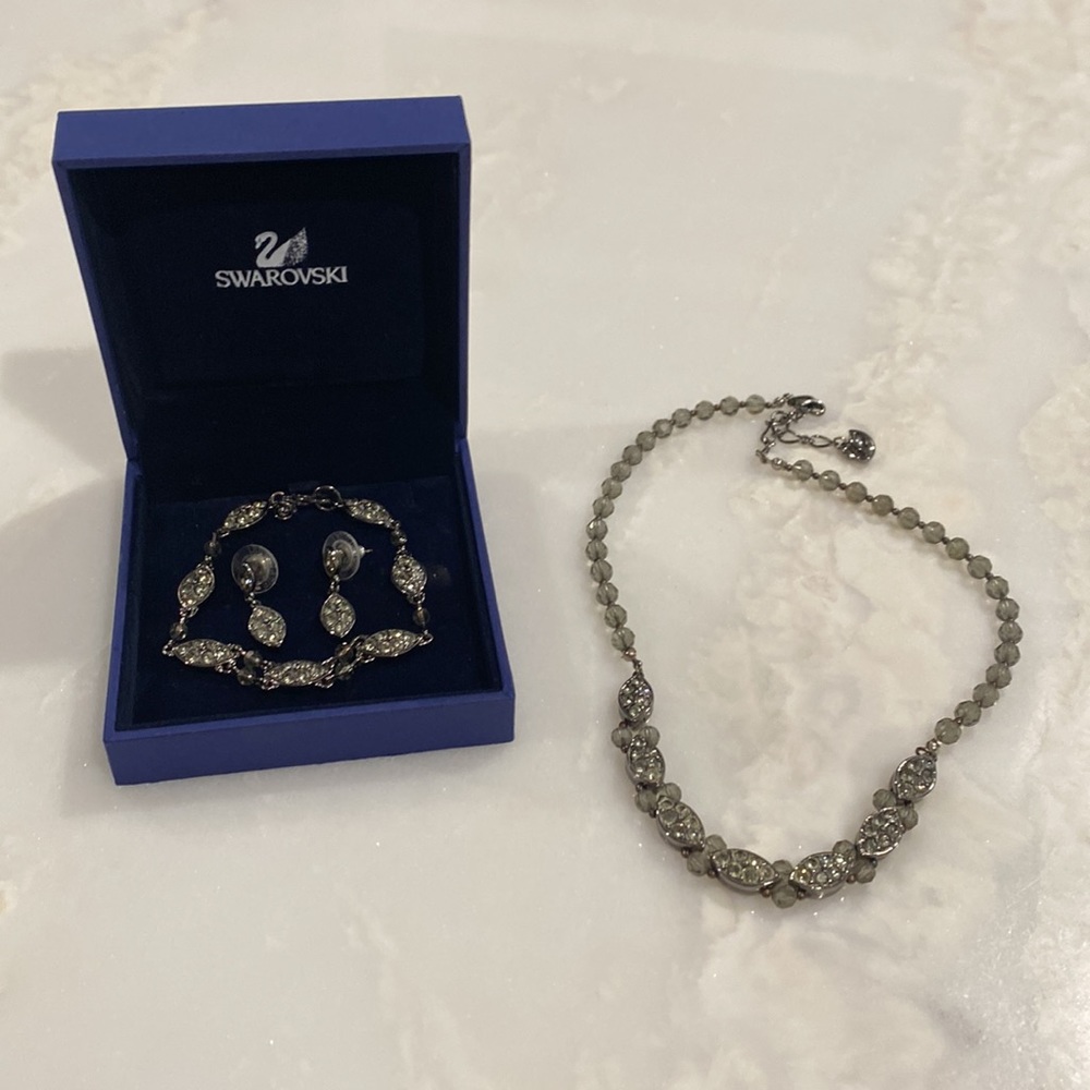 Vintage Swarovski set of earrings, necklace and wristlet
